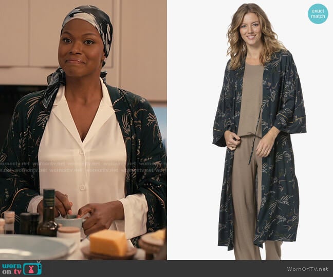 Hanro Celia Robe Kelp Garden Print worn by Vivian Banks (Cassandra Freeman) on Bel-Air