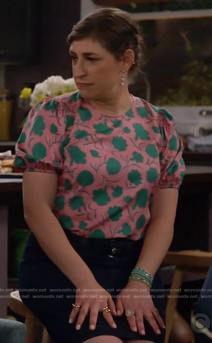 Kat’s pink top with green flowers on Call Me Kat