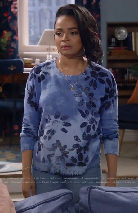 Randi's blue flower print tie dye sweater on Call Me Kat