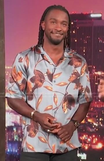 Scott’s grey floral print short sleeve shirt on Access Hollywood