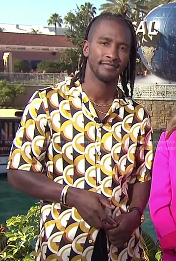 Scott's geometric print shirt on Access Hollywood