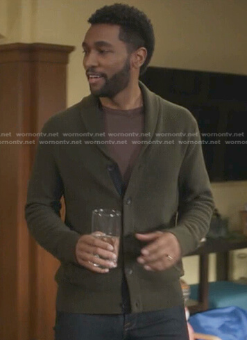 Winston's green shawl collar cardigan on Greys Anatomy