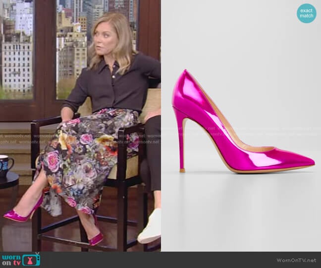 Mirror Calfskin Stiletto Pumps by Gianvito Rossi worn by Kelly Ripa on Live with Kelly and Mark