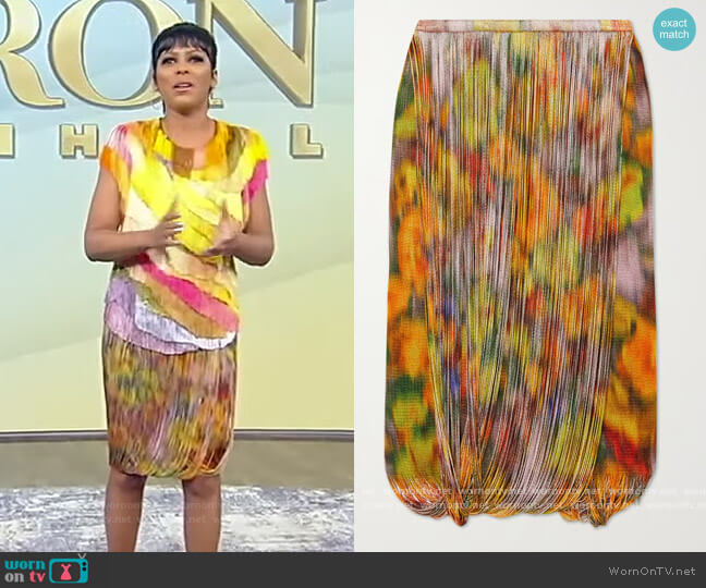 Draped printed crochet-knit skirt by Dries Van Noten worn by Tamron Hall  on Tamron Hall Show