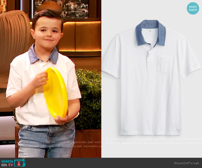 Kids Polo Shirt by Gap worn by Leo Kelly on The Drew Barrymore Show