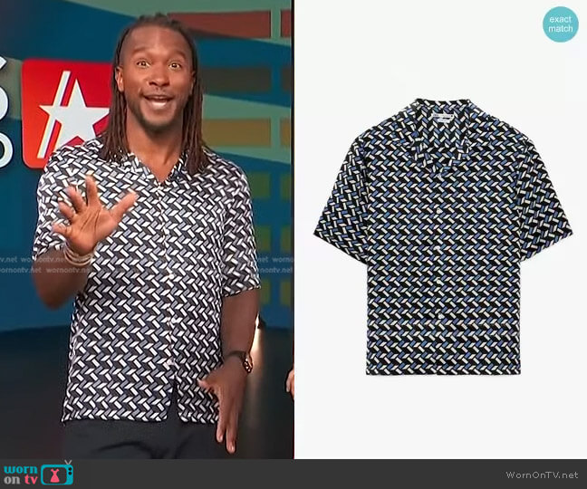 WornOnTV: Scott’s geometric print short sleeve shirt on Access ...