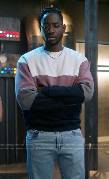 Chester’s colorblock striped sweater on The Flash
