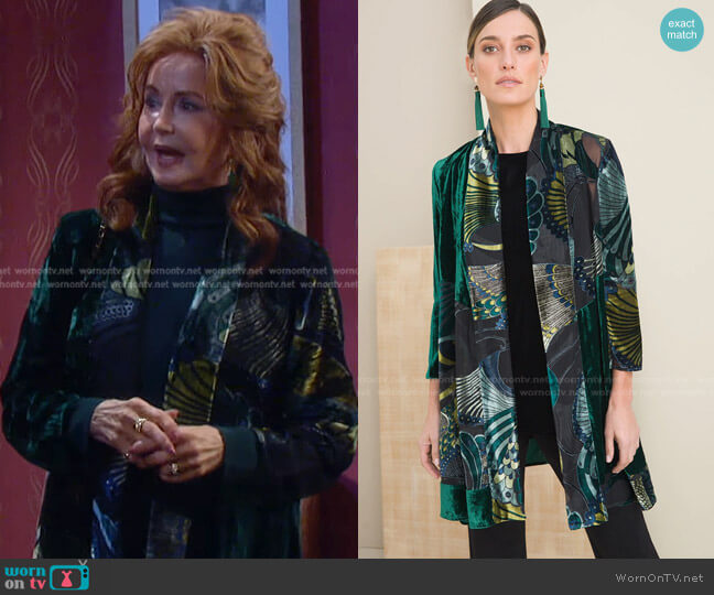 Travelers Velvet Peacock-Print Kimono by Chicos worn by Maggie Horton (Suzanne Rogers) on Days of our Lives