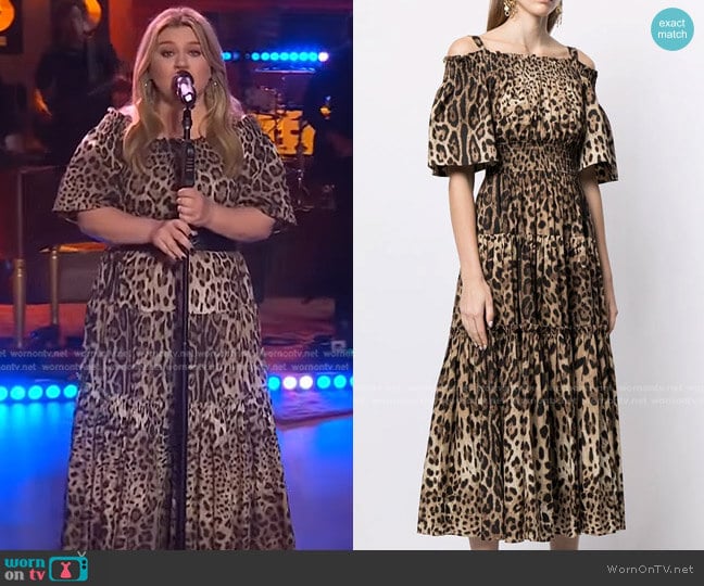 WornOnTV: Kelly’s leopard off shoulder midi dress on The Kelly Clarkson ...