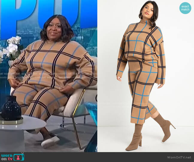 Mock Neck Windowpane Plaid Sweater by Eloquii worn by Loni Love on E! News