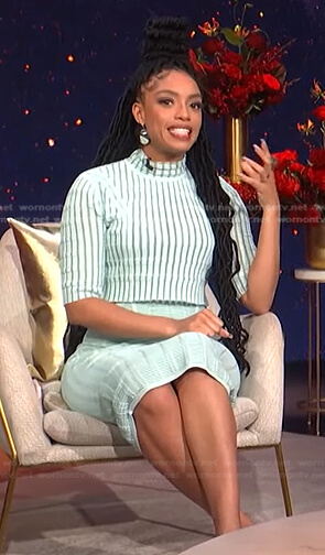 Francesca Amiker’s blue striped cropped top and skirt on E! News Post Pop