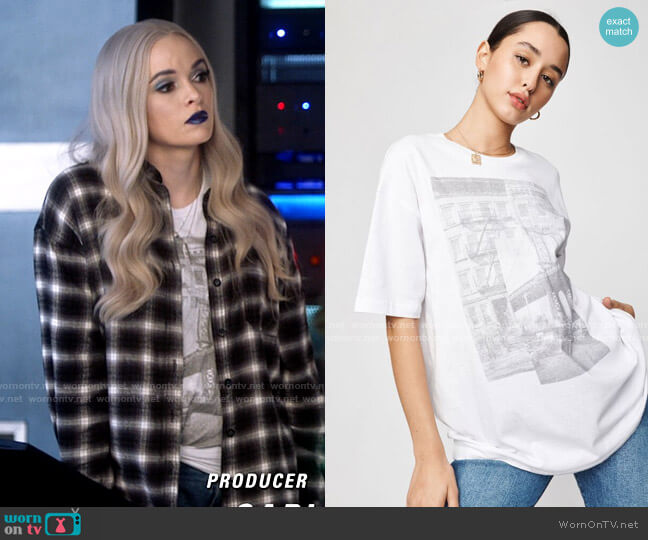 WornOnTV: Frost’s white graphic tee and black plaid shirt on The Flash ...
