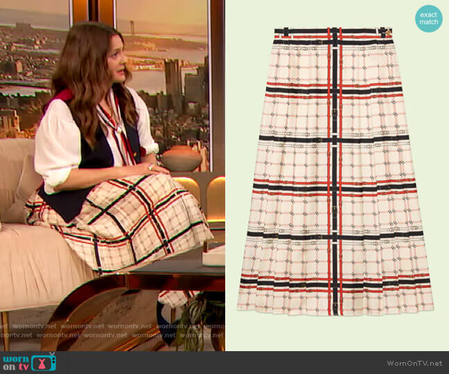 Interlocking G chain silk skirt by Gucci worn by Drew Barrymore on The Drew Barrymore Show