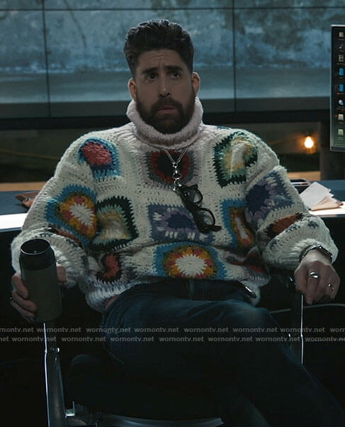 Harry's patchwork knit sweater on The Equalizer