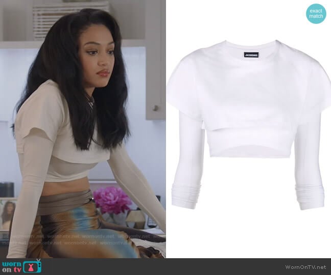 Le Double cropped layered T-shirt by Jacquemus worn by Olivia Baker (Samantha Logan) on All American