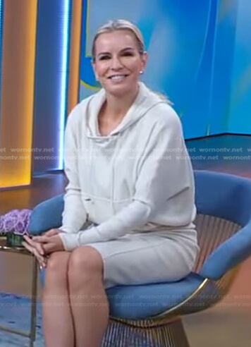 Jennifer’s white ribbed hooded dress on Good Morning America