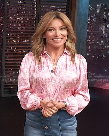 Kit's pink printed blouse on Access Hollywood