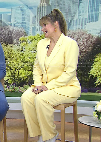 Liz Vaccariello's yellow blazer and pants on Today