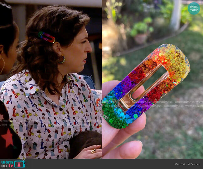 LoloUnicorn Rainbow Glitter Rectangle Hair Clip worn by Kat Silver (Mayim Bialik) on Call Me Kat