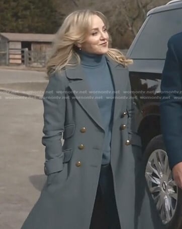 Marissa's grey coat on Bull