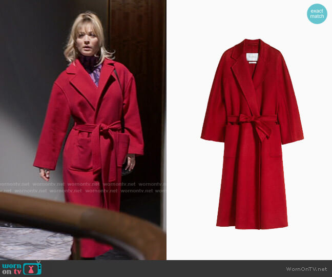 WornOnTV: Cassie's black coat on The Flight Attendant, Kaley Cuoco