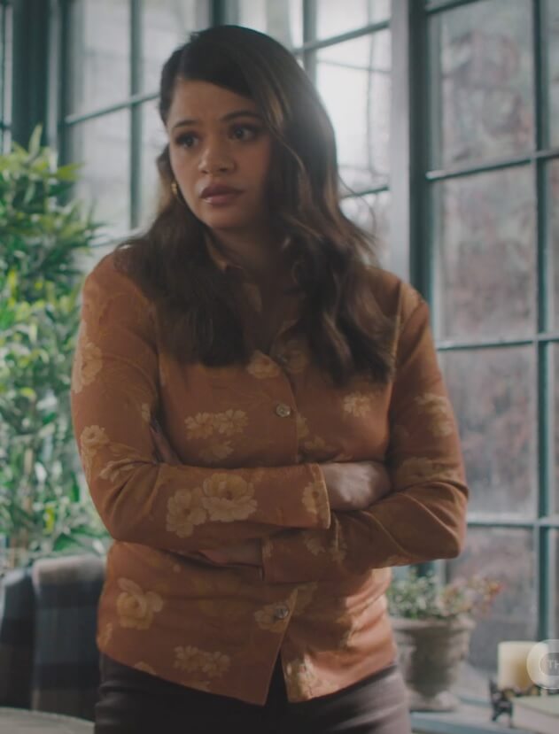 Mel’s floral print button down blouse on Charmed