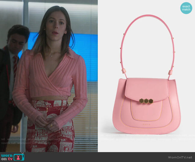 Jill Candy Pink Bag by Mietis worn by Cayetana Grajera Pando (Georgina Amoros) on Elite