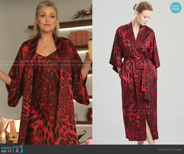 Luxe Leopard Robe by Natori worn by Alexis Carrington (Elaine Hendrix) on Dynasty