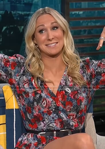 Nikki Glaser’s floral and paisley print dress on E! News Daily Pop