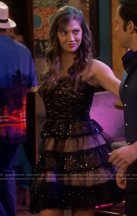 Pearl's black sequin striped dress on iCarly