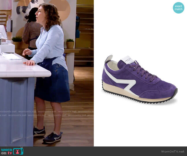 Rag and Bone Retro Runner worn by Kat Silver (Mayim Bialik) on Call Me Kat