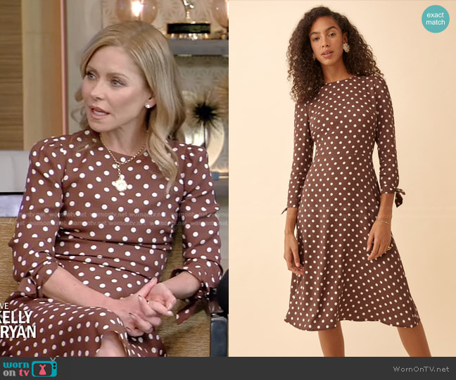 Port Dress in Au Lait by Reformation worn by Kelly Ripa  on Live with Kelly & Ryan