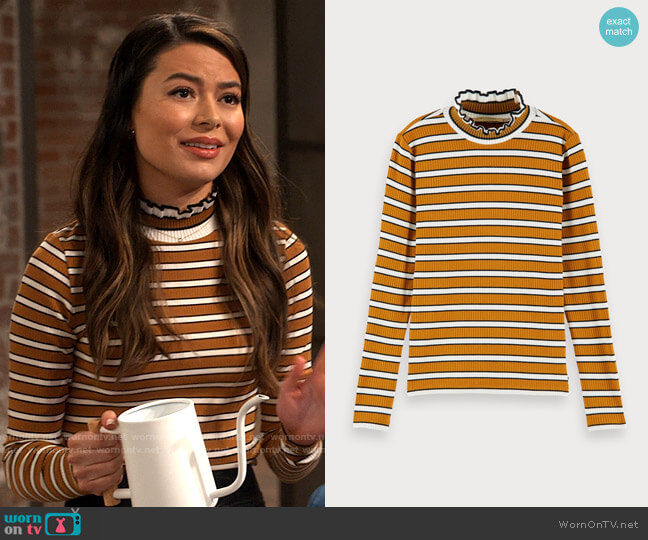 Scotch & Soda Curled Collar Long-Sleeved Rib T-Shirt worn by Carly Shay (Miranda Cosgrove) on iCarly