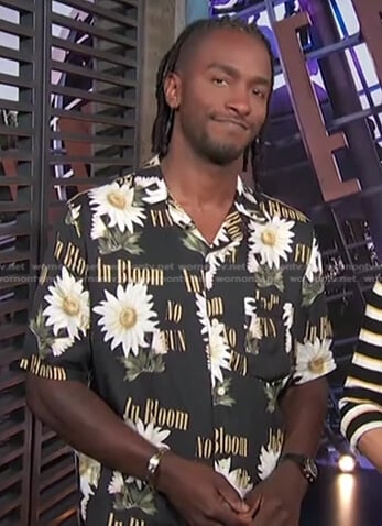 Scott’s black floral short sleeve shirt on Access Hollywood