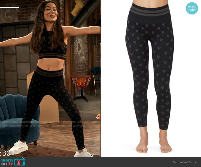 Icarly Lesbian Porn Leggings - WornOnTV: Carly's black heart print leggings and sports bra on iCarly | Miranda  Cosgrove | Clothes and Wardrobe from TV