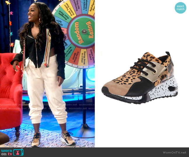 Steve Madden Cliff Sneaker worn by Harper (Laci Mosley) on iCarly