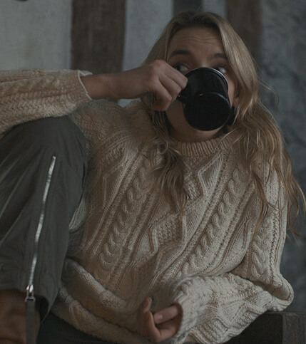 Villanelle's white cable knit sweater on Killing Eve