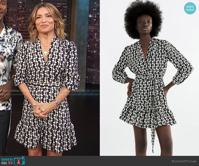 Printed Short Dress by Zara worn by Kit Hoover  on Access Hollywood