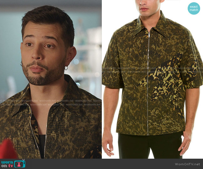 Camicia Printed Zipped Shirt by Givenchy worn by Sam Flores (Rafael de la Fuente) on Dynasty