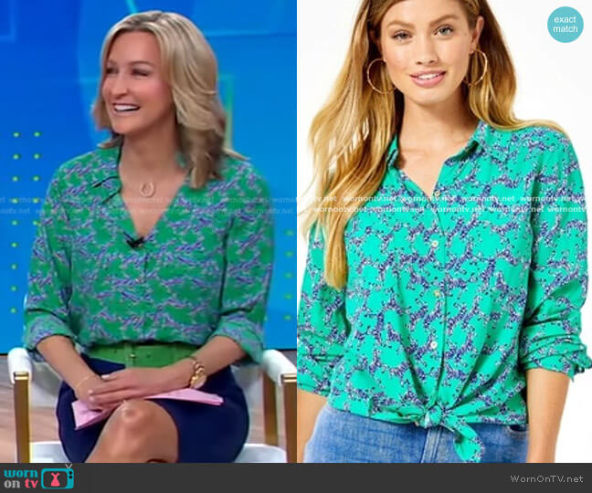 Sea View Linen Button Down Top by Lilly Pulitzer worn by Lara Spencer  on Good Morning America