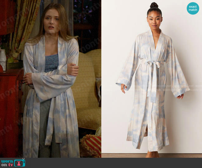 MASONgrey Kaia Kimono Robe in Pearl Sky worn by Faith Newman (Reylynn Caster) on The Young and the Restless