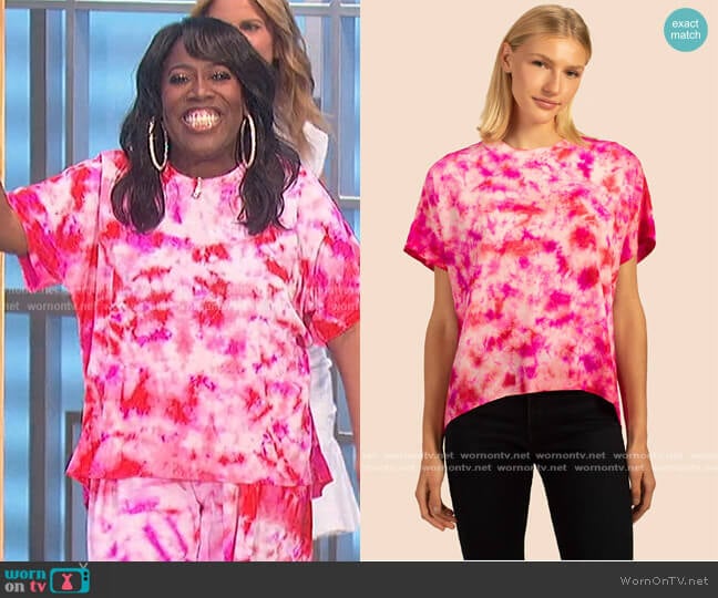 Essence Shirt by Trina Turk worn by Sheryl Underwood on The Talk