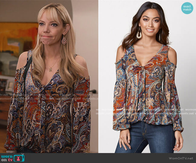 Cold-Shoulder Paisley Top by Venus worn by Riki Lindhome on Grace and Frankie