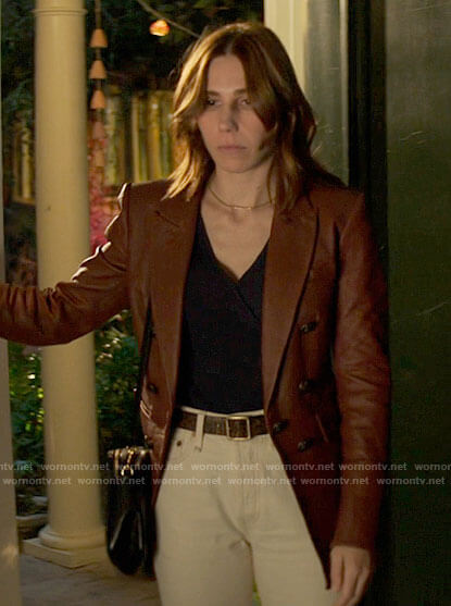 Annie’s brown leather blazer on The Flight Attendant
