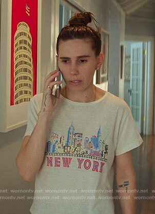Annie's New York graphic tee on The Flight Attendant