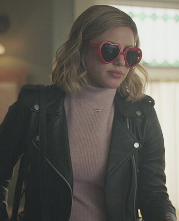 Betty's black leather moto jacket on Riverdale