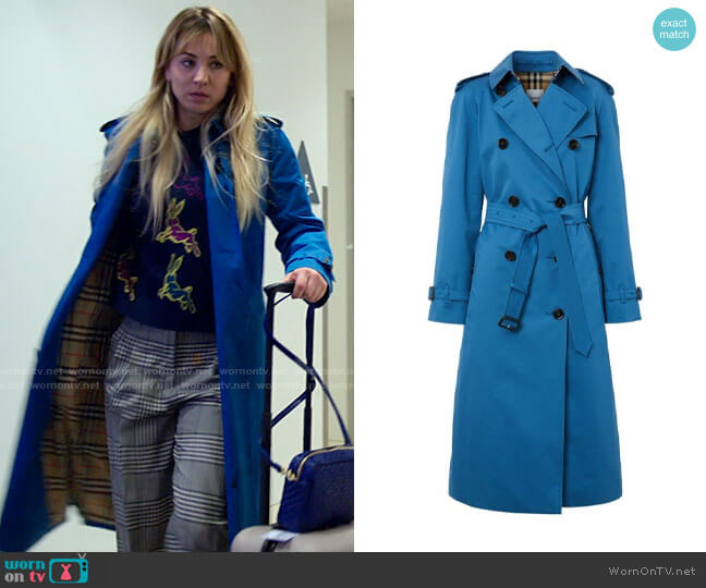 Burberry Cotton Gabardine Trench worn by Cassie Bowden (Kaley Cuoco) on The Flight Attendant