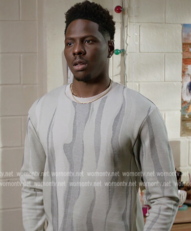 Cam’s white camo knit sweater on All American Homecoming