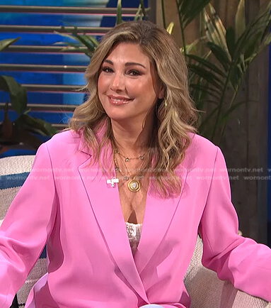 Daisy Fuentes’s pink blazer on E! News Daily Pop