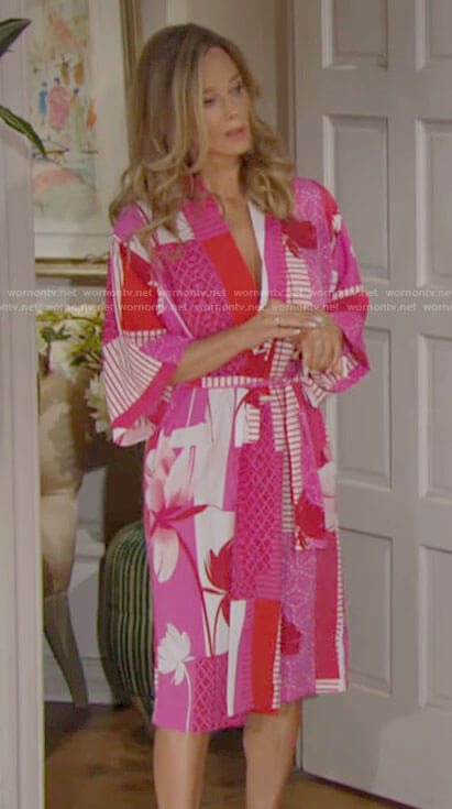 Donna's pink floral robe on The Bold and the Beautiful